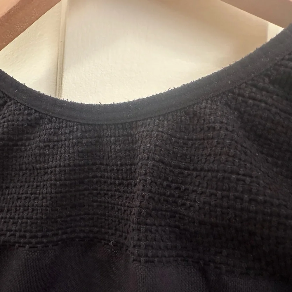 Nike crop top - Picture 2 of 7